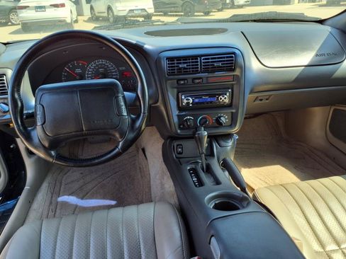 Used 1997 Chevrolet Camaro Z28 RWD image 25