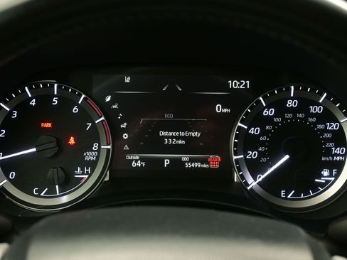 Used 2024 Toyota Highlander LE AWD/4WD image 24