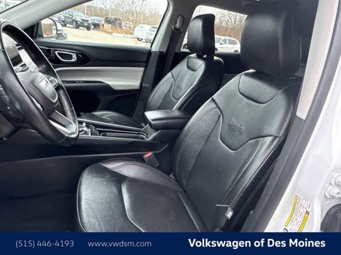 Used 2022 Jeep Compass Limited image 11