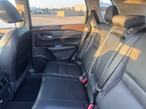 Certified 2023 Nissan Rogue SL w/ SL Premium Package AWD/4WD image 35