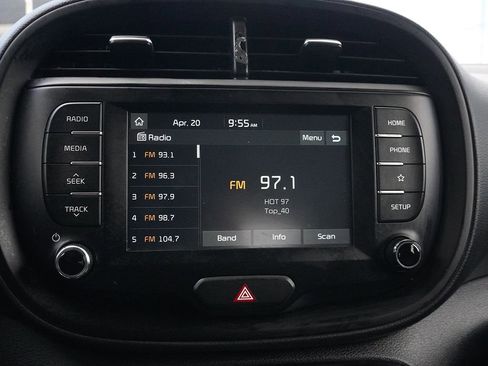 Used 2020 Kia Soul LX FWD image 39