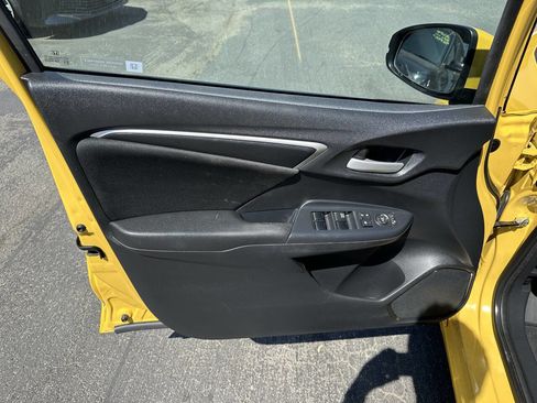 Used 2018 Honda Fit LX image 10