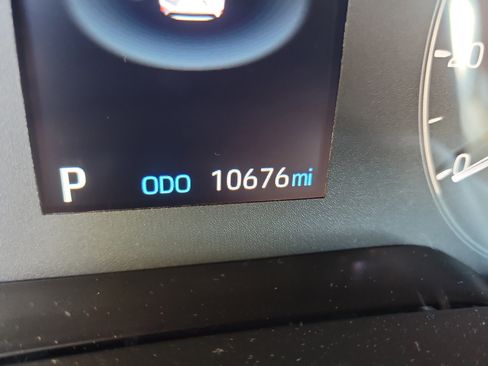 Certified 2025 Toyota Corolla SE image 32