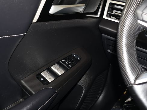 Used 2023 Mitsubishi Outlander SE image 31