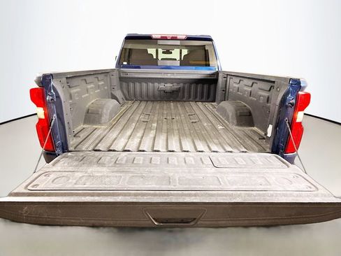 Used 2021 Chevrolet Silverado 2500 LTZ w/ LTZ Convenience Package image 24