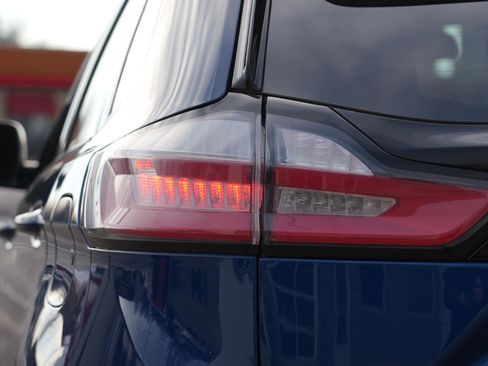 Used 2024 Ford Edge SEL w/ Convenience Package image 14