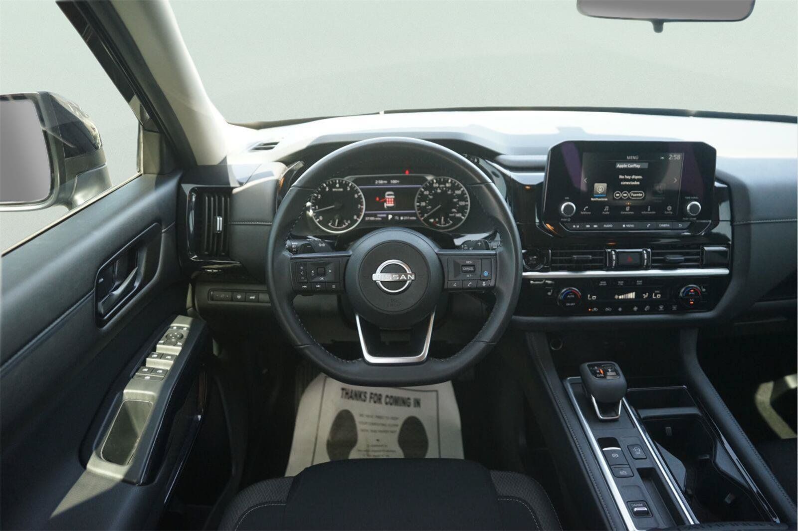 Used 2025 Nissan Pathfinder SV FWD image 23