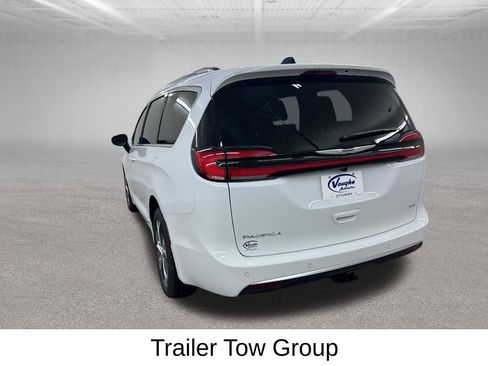 New 2026 Chrysler Pacifica Pinnacle AWD/4WD image 8
