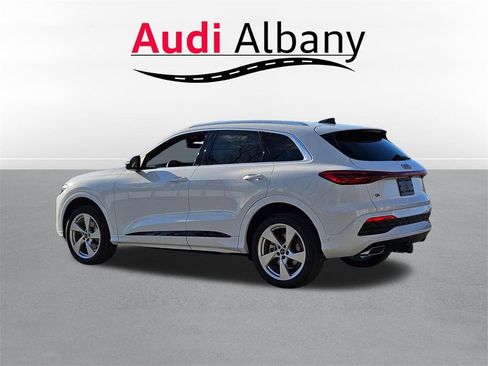 New 2025 Audi Q5 Premium Plus image 5