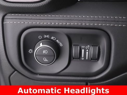 Used 2023 RAM 1500 Limited AWD/4WD image 22