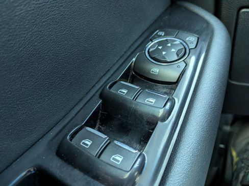 Used 2015 Ford Edge SEL w/ Equipment Group 201A image 19