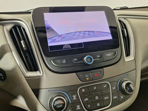 Used 2024 Chevrolet Malibu LT FWD image 15
