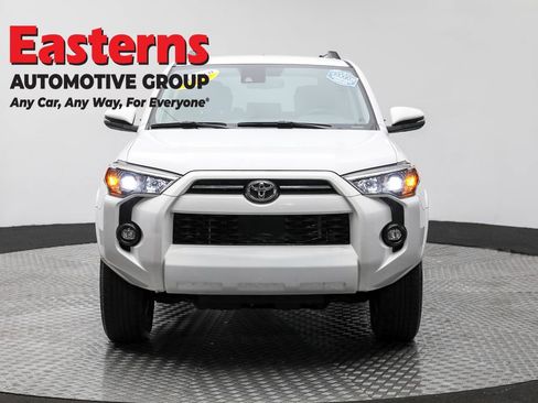 Used 2024 Toyota 4Runner SR5 Premium image 2