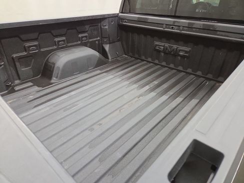 Used 2023 GMC Sierra 1500 Elevation AWD/4WD image 5