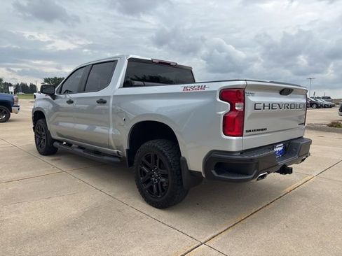 Used 2021 Chevrolet Silverado 1500 Custom Trail Boss w/ Safety Confidence Package AWD/4WD image 6
