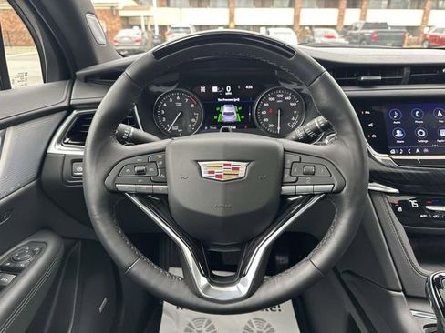 Certified 2025 Cadillac XT6 Premium Luxury w/ Technology Package image 40