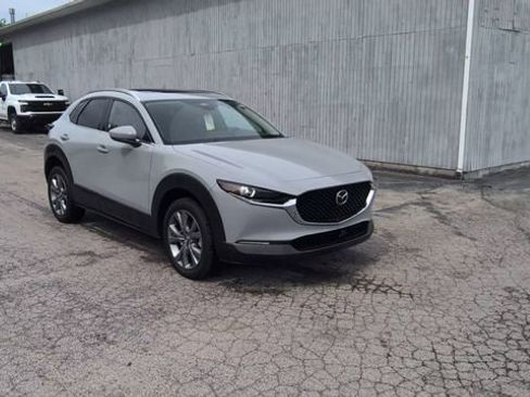 Used 2025 MAZDA CX-30 AWD 2.5 S w/ Preferred Package image 2