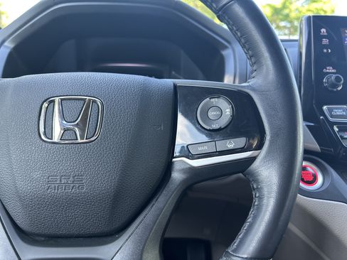 Used 2019 Honda Odyssey EX-L image 19