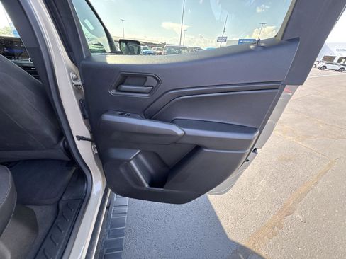 Used 2023 Chevrolet Colorado Trail Boss w/ Technology Package AWD/4WD image 16