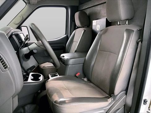 Used 2019 Nissan NV 2500 SV RWD image 24