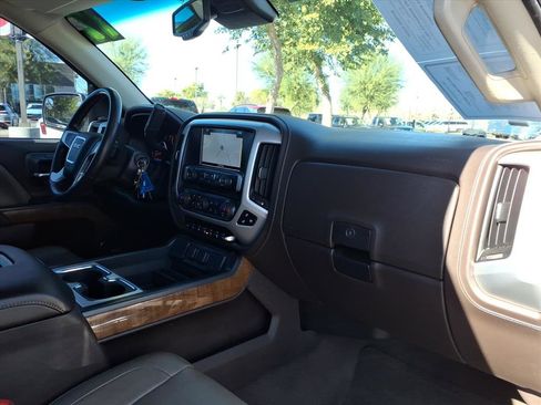 Used 2017 GMC Sierra 1500 SLT w/ SLT Premium Package image 11