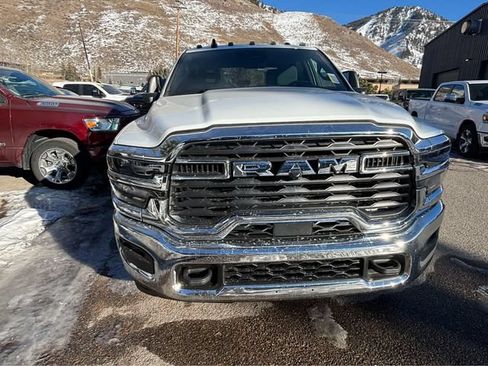 New 2026 RAM 3500 Tradesman w/ Chrome Appearance Group A AWD/4WD image 15