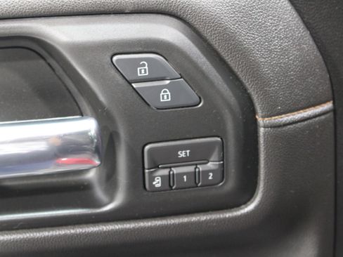 Used 2019 GMC Sierra 1500 AT4 w/ AT4 Premium Package AWD/4WD image 8
