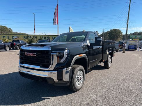 New 2025 GMC Sierra 2500 Pro image 8
