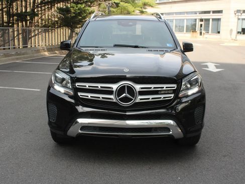 Used 2018 Mercedes-Benz GLS 450 4MATIC w/ Premium Package image 3
