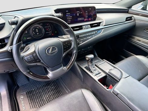 Used 2019 Lexus ES 300h w/ Premium Package FWD image 9