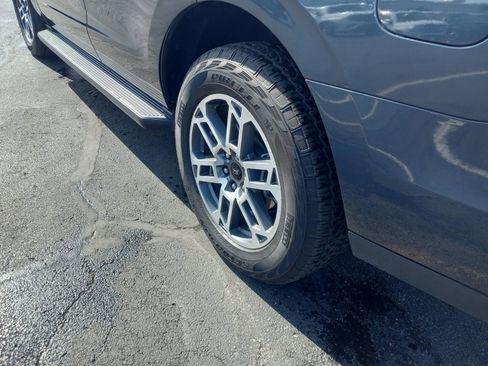Used 2025 Ford Expedition Active AWD/4WD image 11