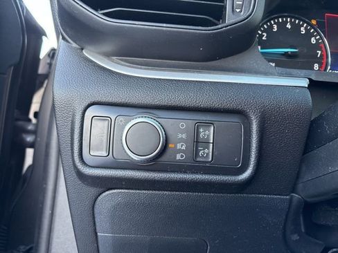 Used 2021 Ford Explorer XLT image 23