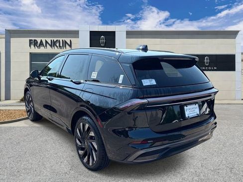 New 2025 Lincoln Nautilus Reserve w/ Jet Appearance Package AWD/4WD image 5