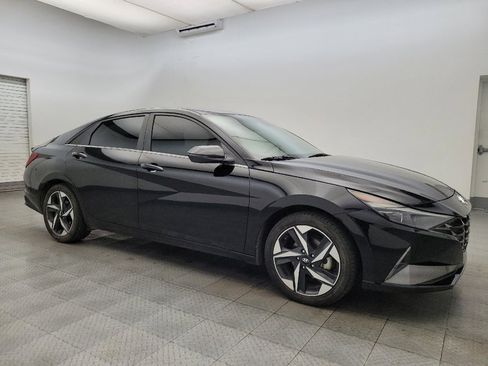 Used 2023 Hyundai Elantra Limited image 11