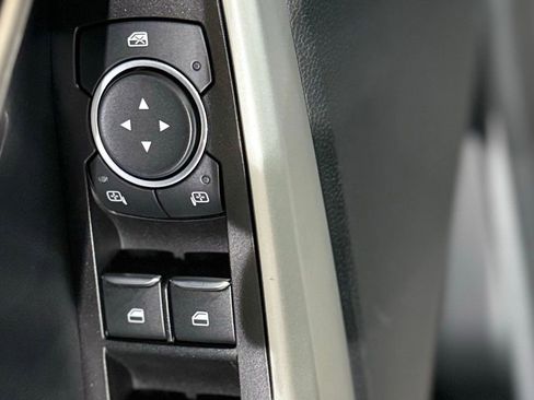 Used 2022 Ford Explorer XLT w/ Equipment Group 202A image 43