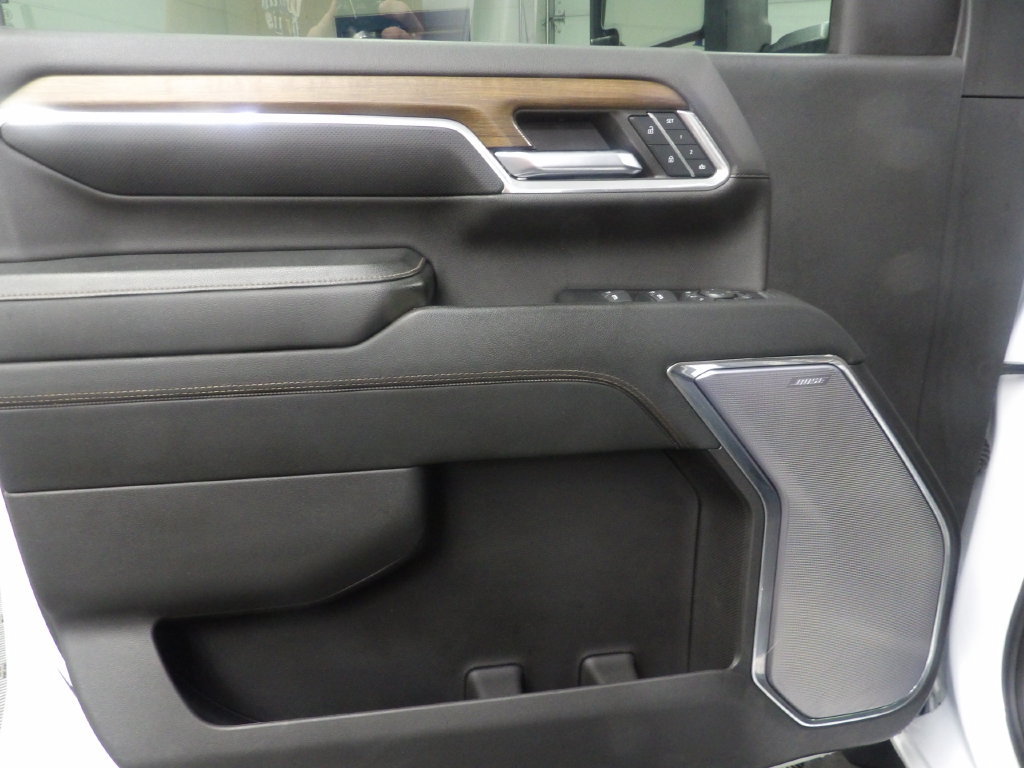 Used 2024 Chevrolet Silverado 2500 High Country w/ High Country Premium Package AWD/4WD image 60