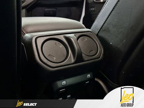 Used 2021 Jeep Gladiator Rubicon w/ Dual Top Group AWD/4WD image 25