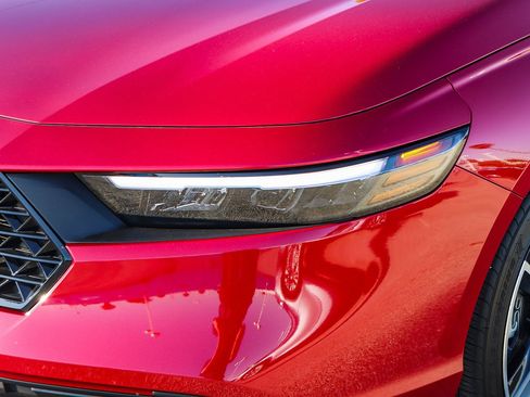 Certified 2025 Honda Accord Sport image 5