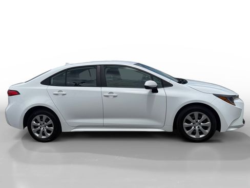 Used 2024 Toyota Corolla LE FWD image 6