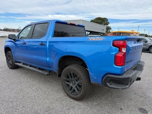 Used 2025 Chevrolet Silverado 1500 LT Trail Boss w/ LPO, Dark Essentials Package image 9