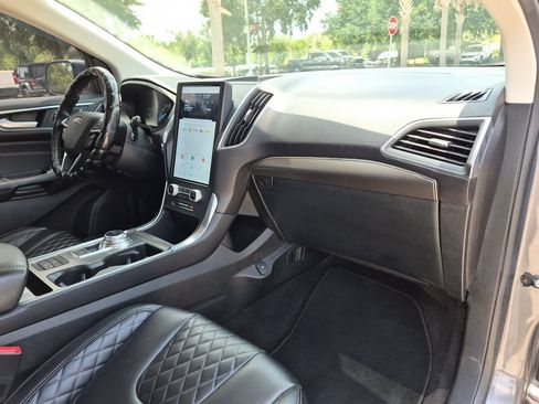 Used 2023 Ford Edge Titanium AWD/4WD image 24