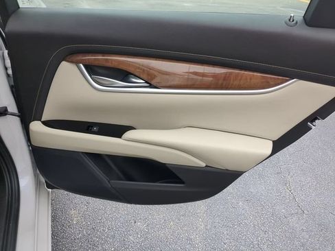 Used 2019 Cadillac XTS Luxury FWD image 33