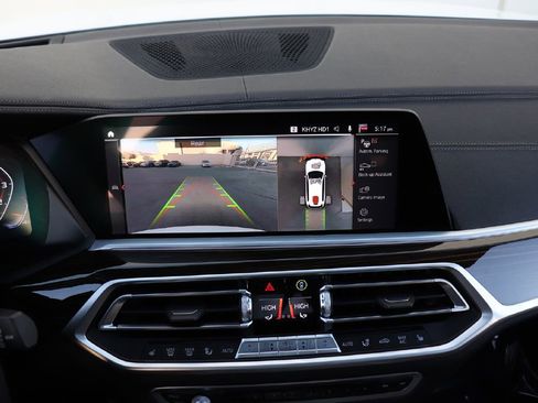 Used 2020 BMW X7 M50i w/ Cold Weather Package image 54