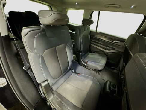 Used 2023 Jeep Grand Cherokee L Laredo image 26