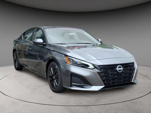 New 2026 Nissan Altima 2.5 SV w/ SV Special Edition Package FWD image 3