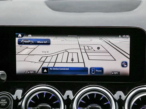 New 2025 Mercedes-Benz GLA 250 4MATIC image 14