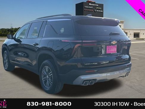 Used 2026 Chevrolet Traverse LT w/ Driver Confidence Package FWD image 5