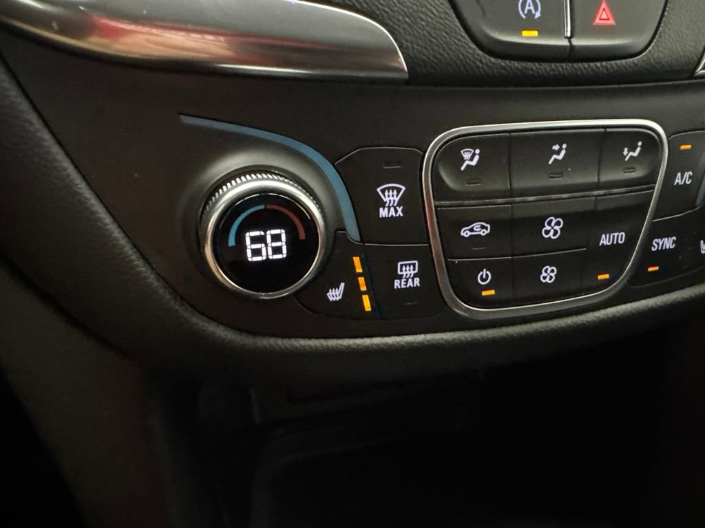Used 2022 Chevrolet Equinox LT AWD/4WD image 34