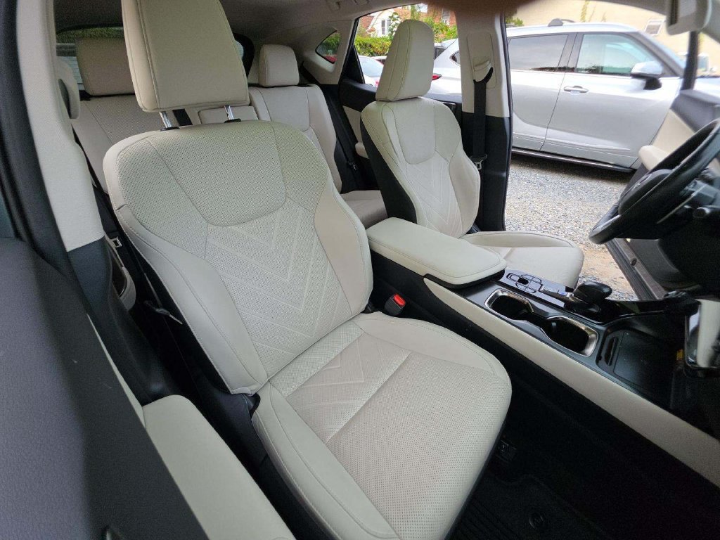Used 2025 Lexus NX 450h+ AWD w/ Accessory Package (2T) image 7