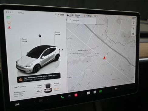 Used 2022 Tesla Model Y Long Range image 30